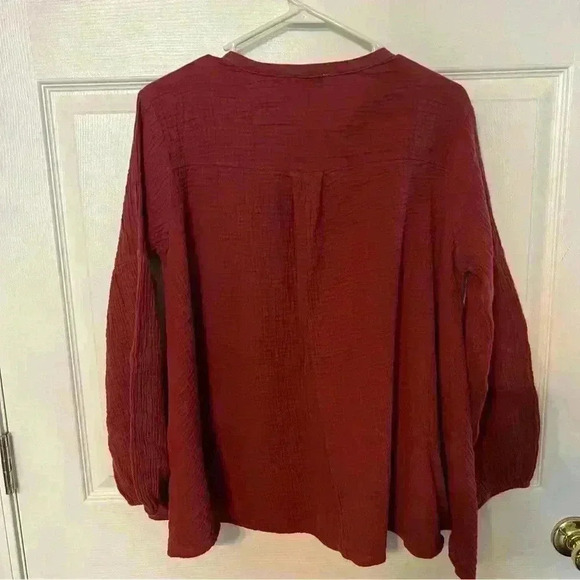 Umgee Cranberry Red Gauze Long Sleeved Blouse Size Medium oversized flowy fit. - Picture 5 of 6